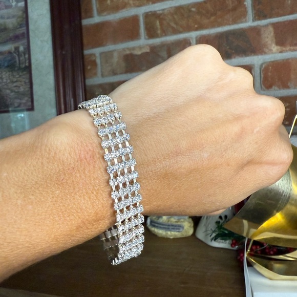 Vintage 1974 Elegant Crystal Tennis Silver Bracelet - Picture 10 of 12